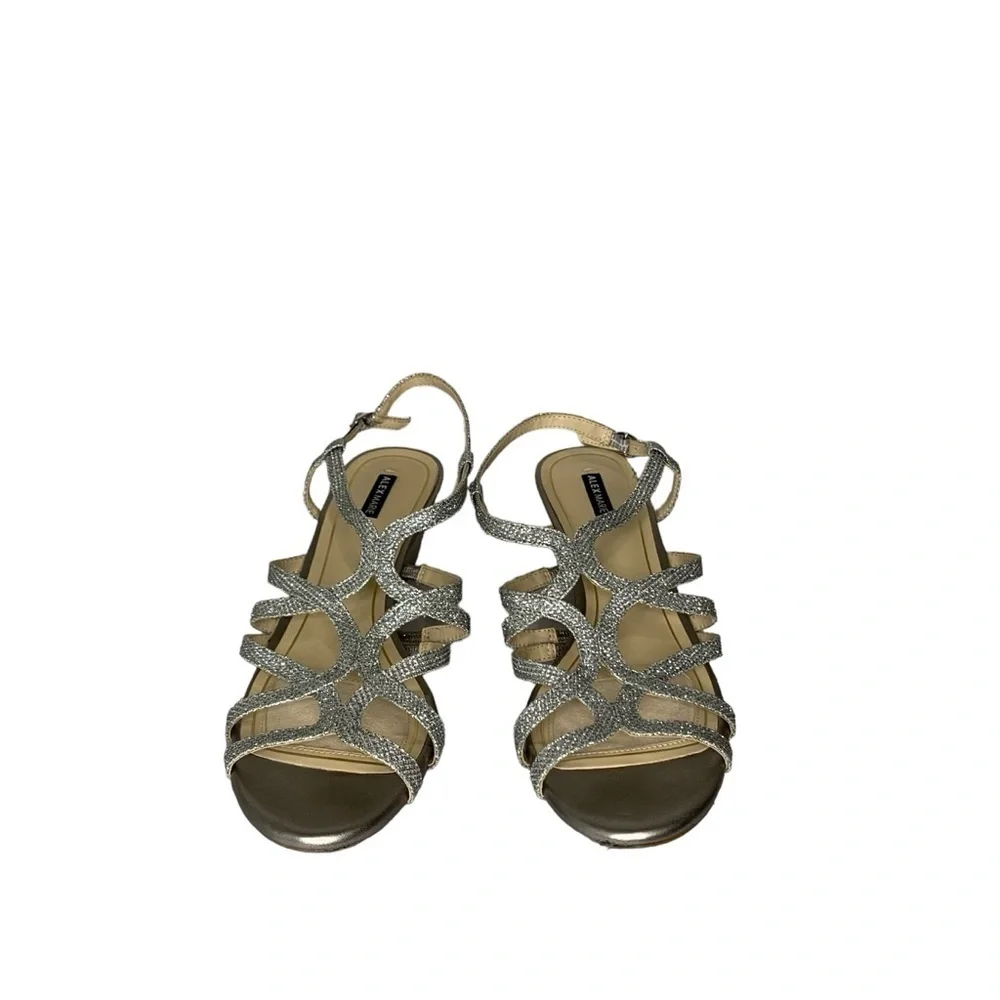 Alex Marie Maryn silver strap kitten wedge sandal.‎ Size 9